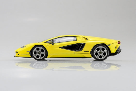 Aoshima Lamborghini Countach LPI 800-4 (Yellow)